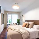 Apartamento New! Lovely 4-bedroom Loft In *