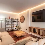 New! Lovely 4-bedroom Loft In Apartamento