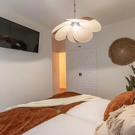 דירה New! Lovely 4-bedroom Loft In בילבאו