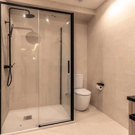 דירה New! Lovely 4-bedroom Loft In בילבאו