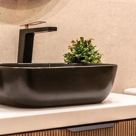 דירה New! Lovely 4-bedroom Loft In בילבאו