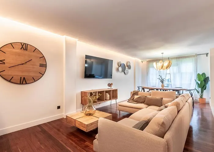 New! Lovely 4-bedroom Loft In Appartamento