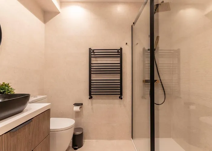 דירה New! Lovely 4-bedroom Loft In בילבאו