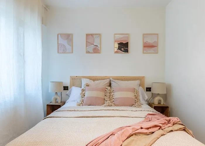 New! Lovely 4-bedroom Loft In *