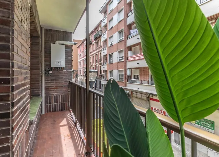 New! Lovely 4-bedroom Loft In *